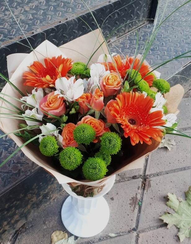 Букет цветов из: Герберы, Хризантемы, Альстромерии и Розы в Чиверево