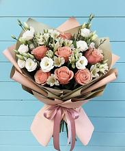 Букет цветов из:  Розы, Альстромерии и Лизиантусы в Чиверево