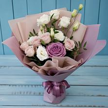 Букет цветов из:  Розы и Лизиантусы в Чиверево