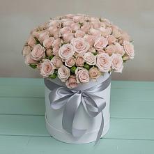 Цветочная композиция из Розы в шляпной коробке в Чиверево