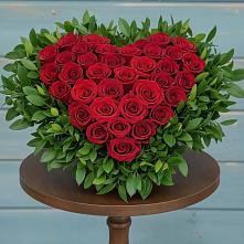 Цветочная композиция из Розы в виде сердца в Чиверево