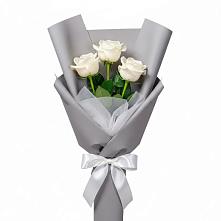 Букет 3 белые розы в Чиверево