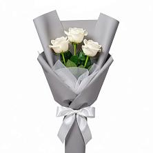 Букет 3 белые розы в Чиверево