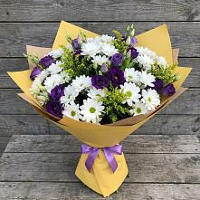 Букет цветов из:  Ирисы, Хризантемы и Ромашки в Чиверево