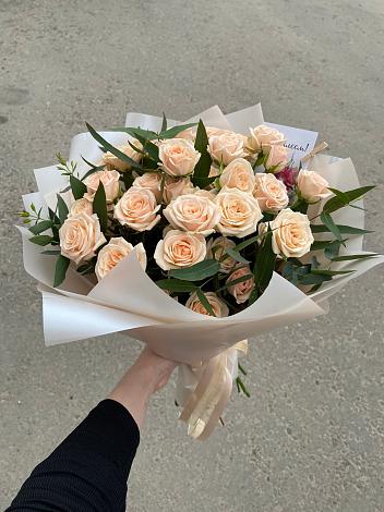 Букет Кремовые розы Латте в Чиверево