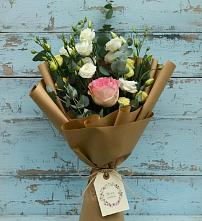 Букет цветов из:  Розы и Лизиантусы #REPLACE_PRED# Чиверево