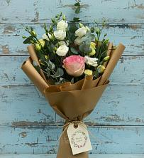 Букет цветов из:  Розы и Лизиантусы в Чиверево