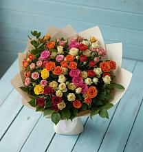 Букет Микс из разноцветных кустовых роз в Чиверево